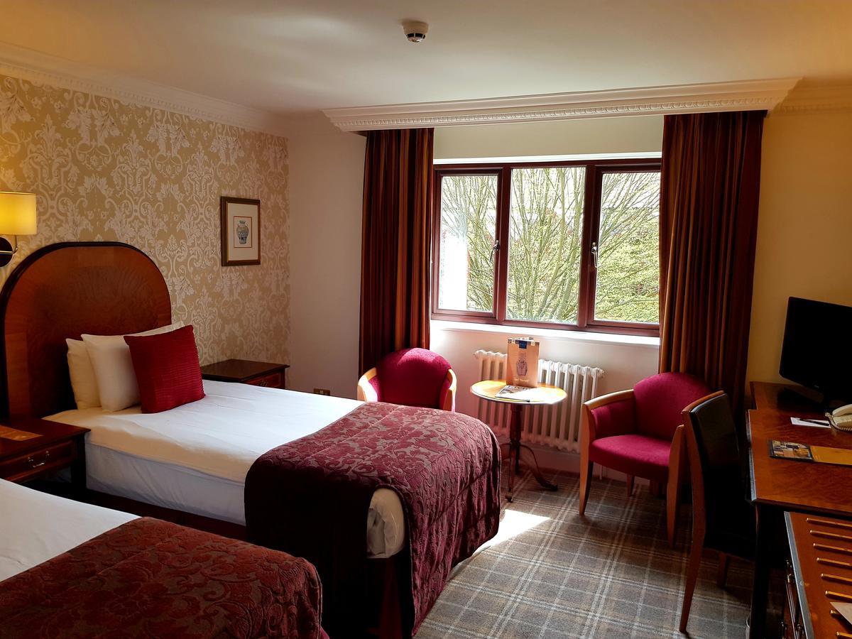 Redworth Hall Hotel- Part Of The Cairn Collection Newton Aycliffe Δωμάτιο φωτογραφία
